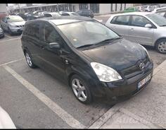 Toyota - Corolla Verso - 2.2