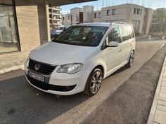 Volkswagen - Touran - 2.0 tdi dsg 8v