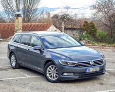 Volkswagen - Passat