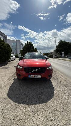 Volvo - XC 40 - 2.0