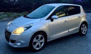 Renault - Scenic
