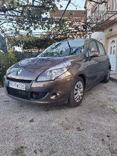 Renault - Scenic - 1.5 Dci