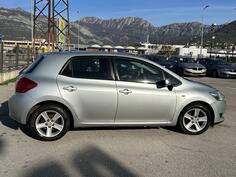 Toyota - Auris - 1,4 D-4D