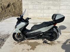Honda - Forza 350
