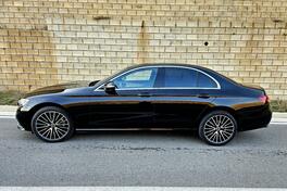 Mercedes Benz - E 220 - 4 Matic 9G tronic