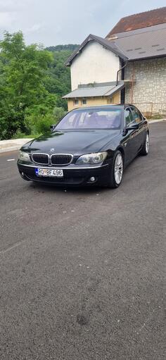 BMW - 750 - 750i