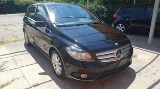 Mercedes Benz - B 180 - 1.8