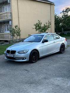 BMW - 320 - 320i