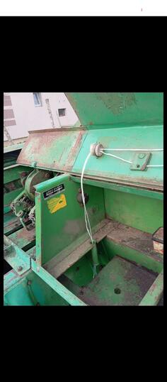 John Deere - CB 300