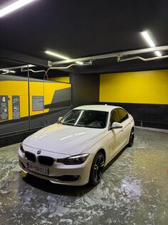 BMW - 320