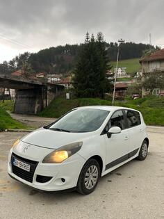 Renault - Scenic - 1.5 DCI