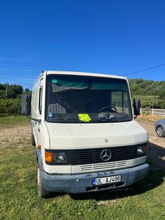Mercedes Benz - 609