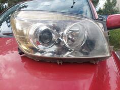 Oba fara za Toyota - RAV 4    - 2008