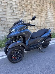 Yamaha - MWD 300 TRICITY