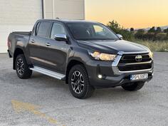Toyota - Hilux - 2.8 D4D DC A/T6 CITY PLUS TSS