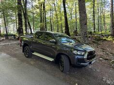 Toyota - Hilux - 2.8 D4D DC A/T6 CITY PLUS TSS