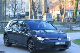 Volkswagen - Golf 8 - 2.0 tdi
