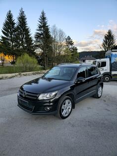 Volkswagen - Tiguan - DSG (4 Motion)