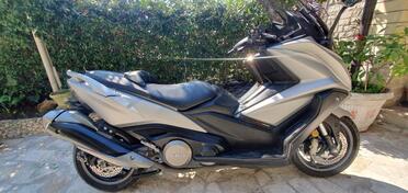 Kymco - ak 550