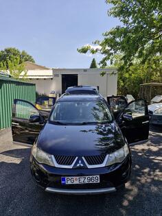 Mitsubishi - Outlander
