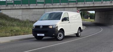 Volkswagen - Transporter T5* 2+1*Servisiran*Registrovan*Klima*Navigacija*Alu police za alat...