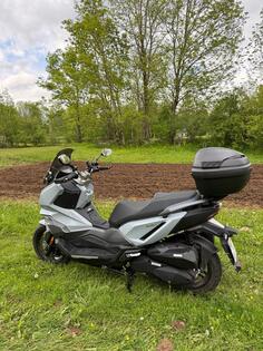 SYM - Adx 300