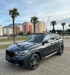 BMW - X5 - xDrive 30d M Paket