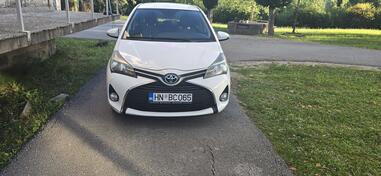Toyota - Yaris - 1.3 stela