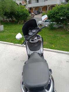 Piaggio - beverly 250