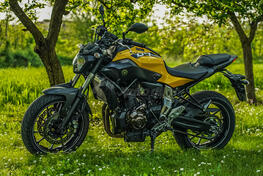 Yamaha - MT 07 ABS