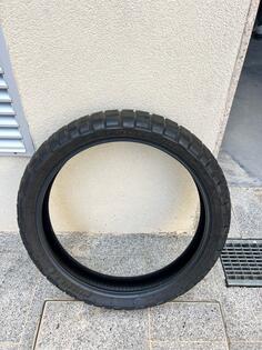 Pirelli - Scorpion -  guma