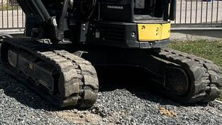 Yanmar - Gusjenice