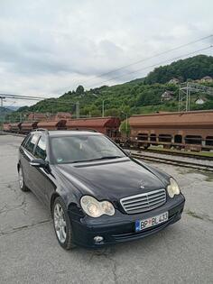 Mercedes Benz - 220 - 2.2cdi