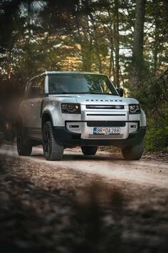 Land Rover - Defender - D240 SE