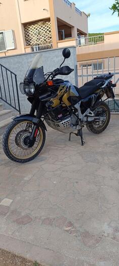 Honda - xrv 750