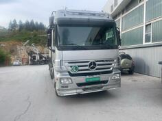 Mercedes Benz - 26 48