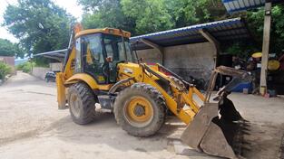 JCB - 4cx