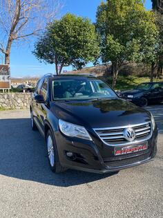 Volkswagen - Tiguan - 2.0TDI