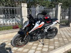 KTM - Duke 390