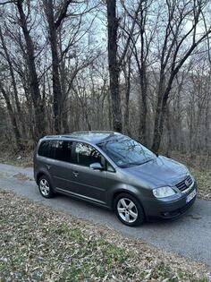 Volkswagen - Touran - Dsg