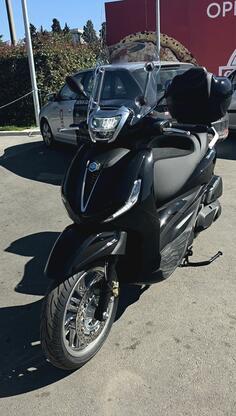 Piaggio - Beverly 400 HPE