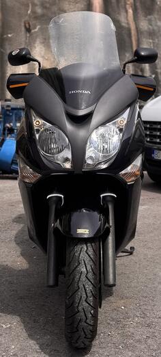 Honda - Silverwing FJS-400D