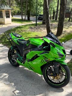 Kawasaki - ZX6-R