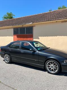 BMW - 325 - E36