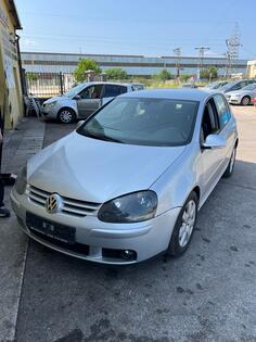 U djelovima Volkswagen - Golf 5 2.0  4x4