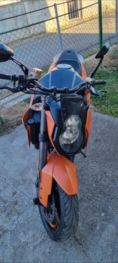 KTM - 990 super duke