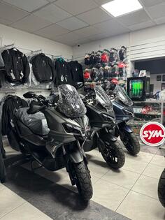 SYM - ADX 300 TCS
