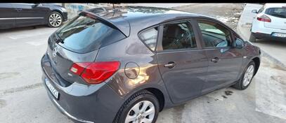 Opel - Astra - 1.5 dci