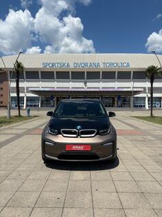 BMW - i3