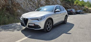 Alfa Romeo - Stelvio - 2.2D Q4 Veloce